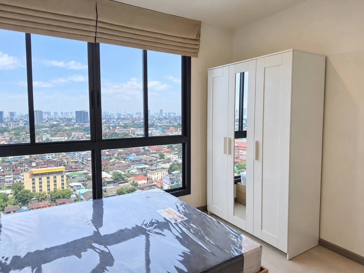 ให้เช่า IDEO SATHORN–THAPRA | ห้องสวยรีโนเวทใหม่ — รูปที่ 2 จาก 13