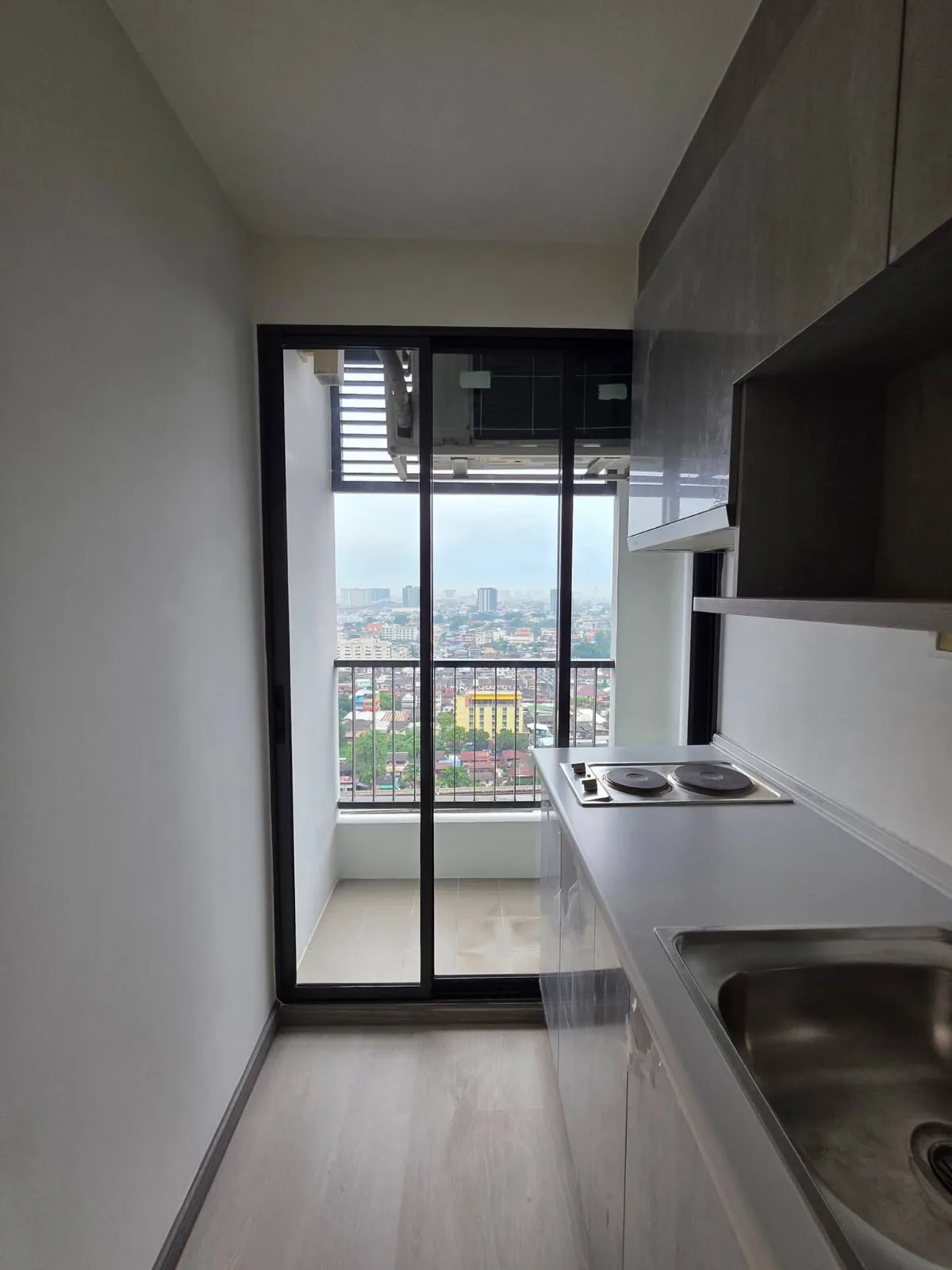 ให้เช่า IDEO SATHORN–THAPRA | ห้องสวยรีโนเวทใหม่ — รูปที่ 8 จาก 13